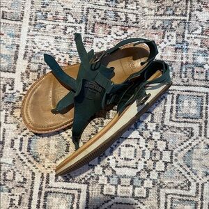 Teva “Encanta” thong in artic forest